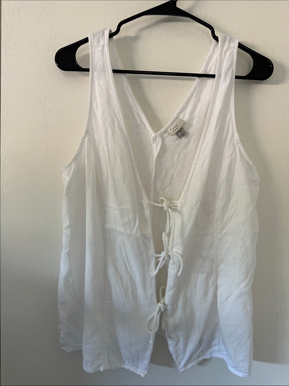 a new day White Sleeveless Tie-Front Blouse
